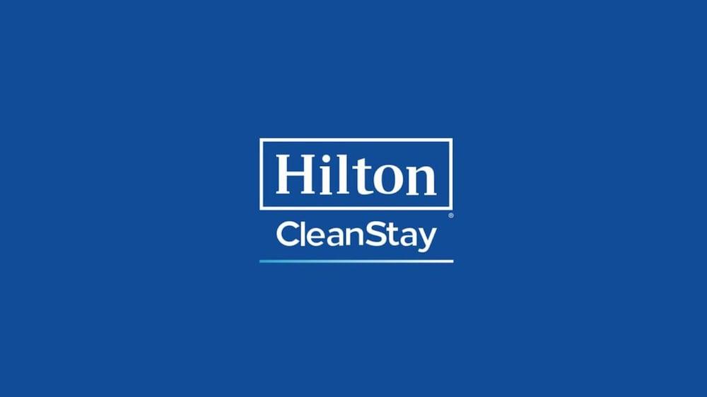 Hampton Inn Лаплас Экстерьер фото
